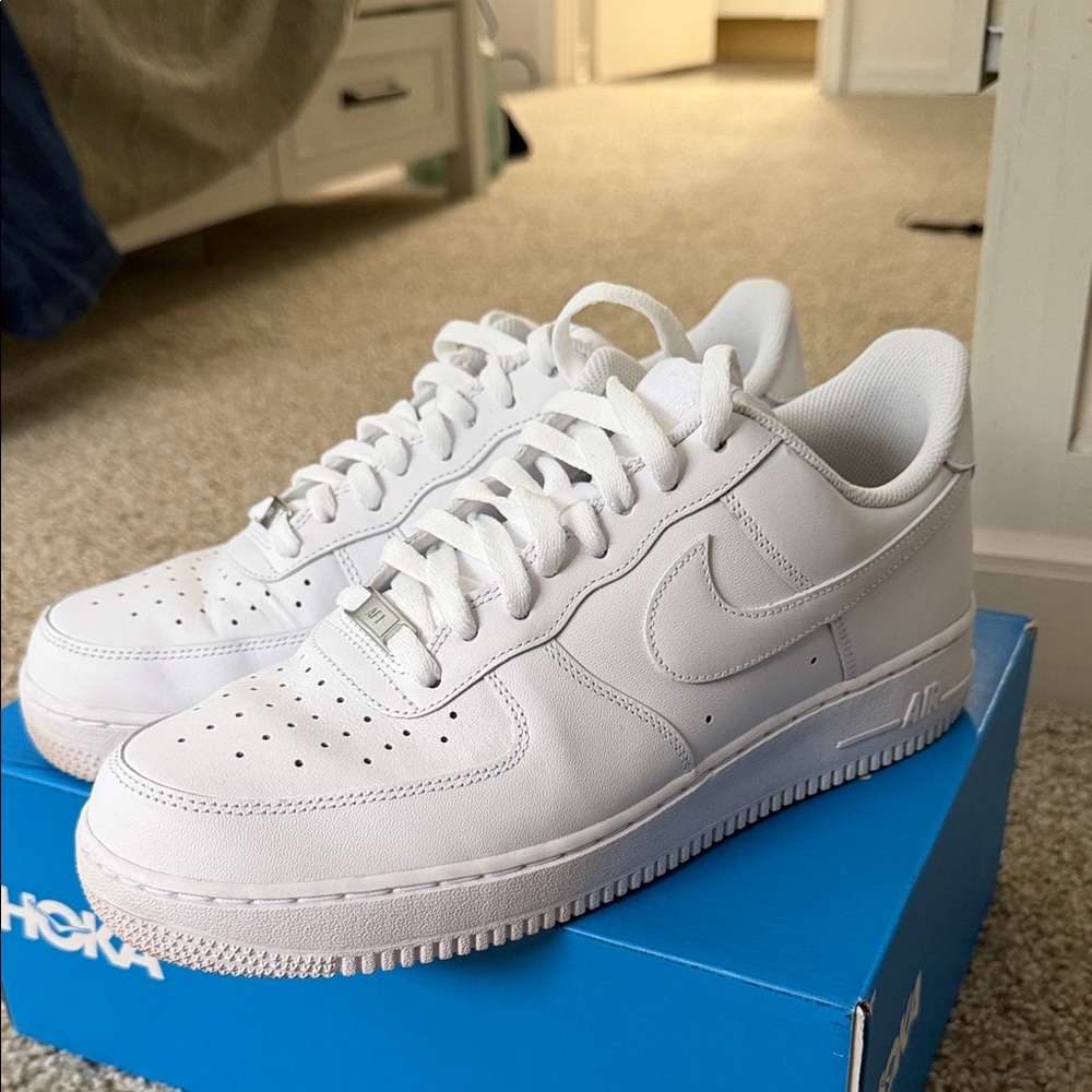 Nike Men's White Airforce 1